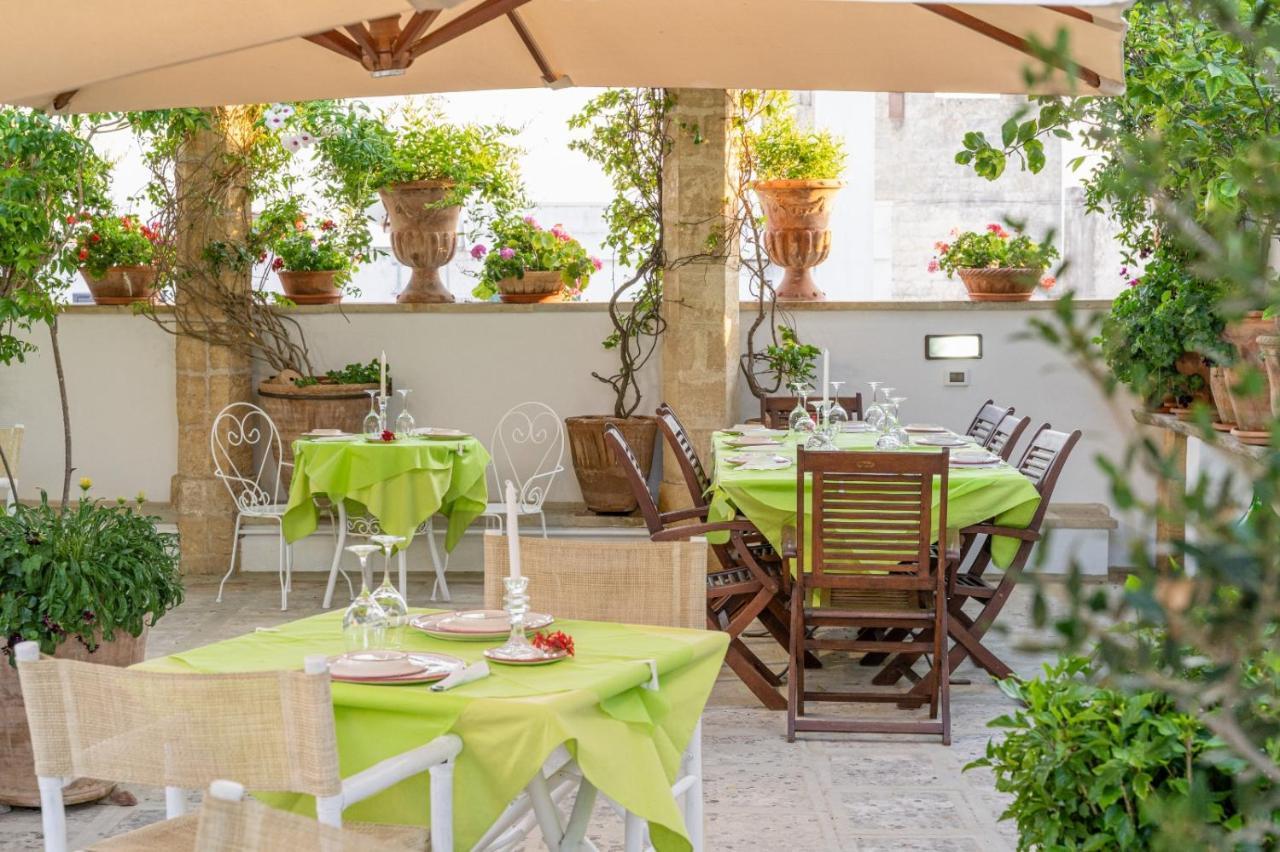 Bed and Breakfast Anticadimora Dei Pepe Salve Exterior foto
