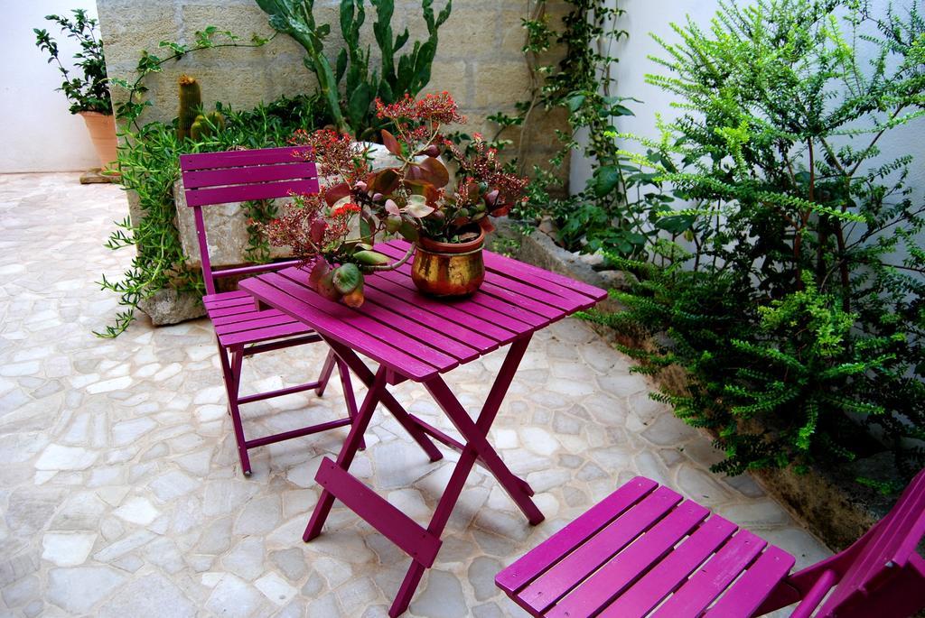 Bed and Breakfast Anticadimora Dei Pepe Salve Exterior foto